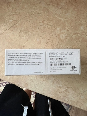 AirPods gen 2 sunt noi