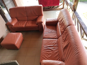 Vand un set canapele piele