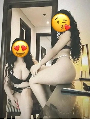  2 brunete fierbinti ! Facem si deplasari ! - imagine 1