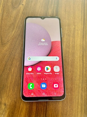 Samsung A13 memorie 64 gb  4 gb ram si suport card