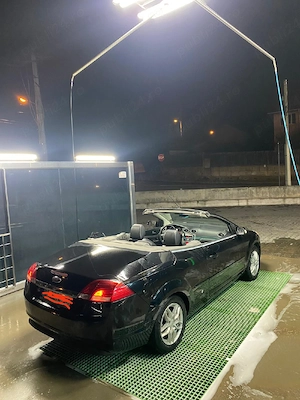 Vând Ford focus Decapotabil din 2009 ,2,0 benzină 145 cai ,232000 km ,3100 euro neg! - imagine 2