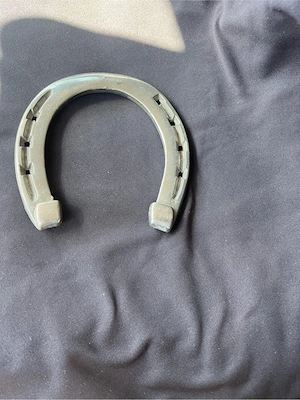 Potcoava ornament grila radiator - imagine 2