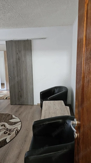 Apartament cu 2 camere mobilat si utilat etajul 1 CENTRALA PROPRIE Sagului Doina - imagine 4