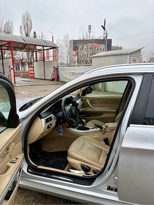 Bmw e91 320d 2011 - imagine 3