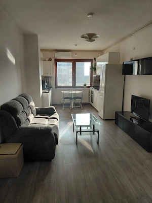 Apartament 2 camere plus loc de parcare, Cartierul Solar, Bucuresti, sector 4 (direct propietar)