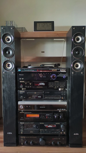 Vand linie PIONEER + pick-up SANYO + boxe AEG