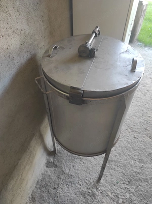 centrifuga apicola  - imagine 3