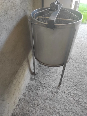 centrifuga apicola  - imagine 4