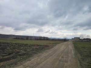 Oportunitate investitie   Teren intravilan in Bacau - imagine 4