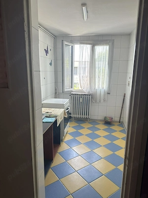 Vând apartament 3 camere , zona Giurgiului, Luica - imagine 4