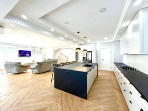 Proprietate exclusivistă pe malul lacului I Chisoda I