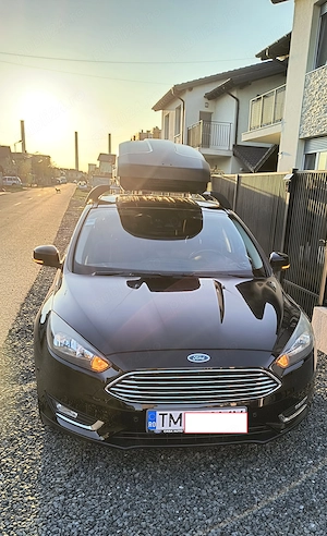 Proprietar vand FORD FOCUS Titanium model MK3.5 4 usi 2017