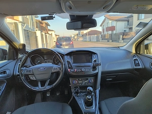 Proprietar vand FORD FOCUS Titanium model MK3.5 4 usi 2017 - imagine 6