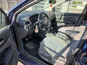 Ford Focus 1.6 TDCI , clima - imagine 8