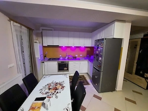 Apartament cu 2 camere mobilat si utilat la doar 3 minute de hotel IQ - imagine 8