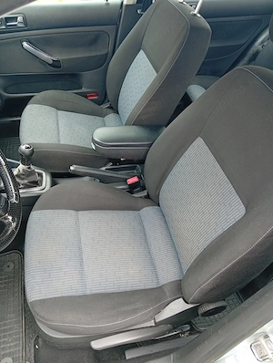 Volkswagen Golf 4 Pacific, din 2003, 1.6 benzină cu GPL - imagine 3