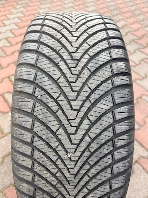 Anvelopa Kumho Solus 4S HA32, all season 235/45/R18 XL 98Y , noua, dot 2025 - imagine 2