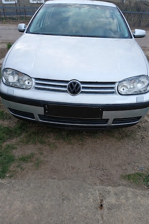 Volkswagen Golf 4 Pacific, din 2003, 1.6 benzină cu GPL - imagine 5