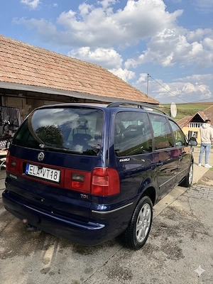    Volkswagen Sharan 1.9 TDI    - imagine 3