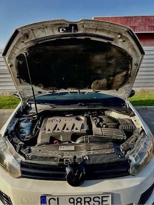 Volkswagen Golf 6 2.0 TDI DSG - imagine 5