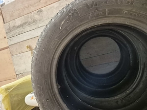 4 cauciucuri 215/60 r17 ,4 anotimpuri ,Good year. - imagine 2