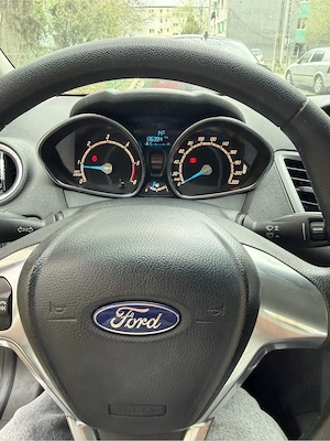 vand ford fiesta  - imagine 5