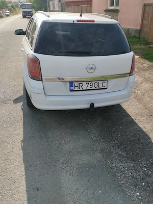 Opel Astra H 1, 7cdti 2010 - imagine 4