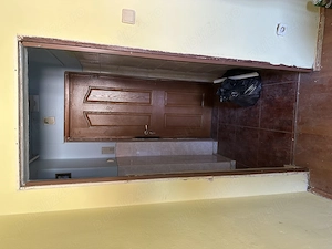 Vând apartament cu 3 camere etaj 4 în Mediaș 