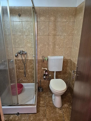 Garsonierâ de închiriat - imagine 4