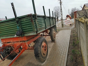 Se vând 2 remorci basculabile 