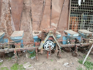  Semănătoare porumb 