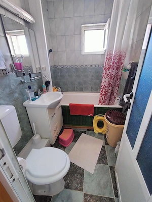 Proprietar, vând apartament 3 camere, 70,4 mp, zona Sabinelor   luminos, vedere panoramică - imagine 6