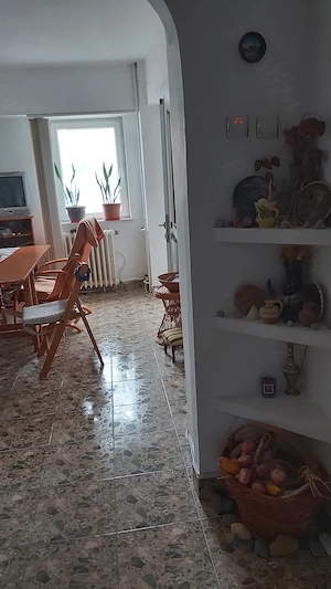 Vand apartament 2 camere strada Babadag - imagine 5