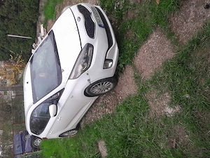 Vand kia carens - imagine 5