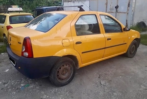 Dezmembrez Dacia Logan-2005