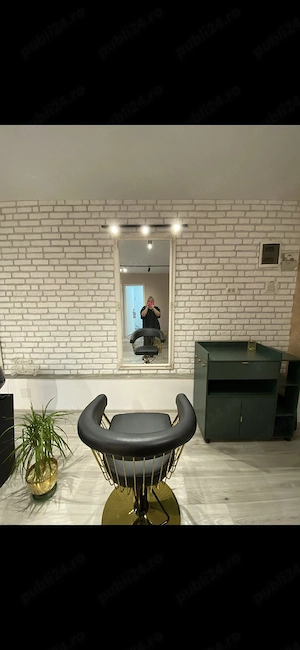 Închiriez post coafură - imagine 3