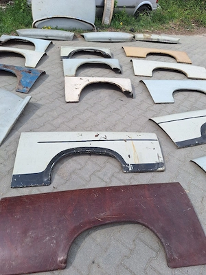 Vând elemente caroserie Trabant - imagine 2