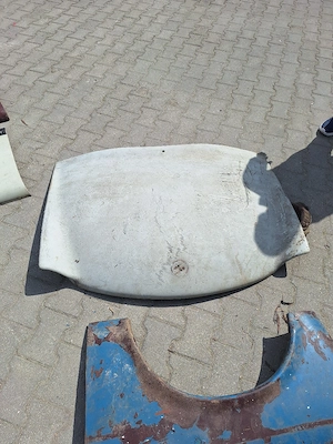 Vând elemente caroserie Trabant - imagine 5