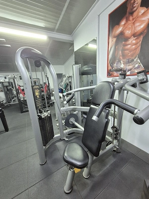 Presă umeri convergentă Matrix G3 !!! - imagine 3