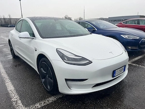 Tesla 3 Long Range Dual Motor AWD 4x4 model 2020 - imagine 2