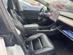 Tesla 3 Long Range Dual Motor AWD 4x4 model 2020 - imagine 3