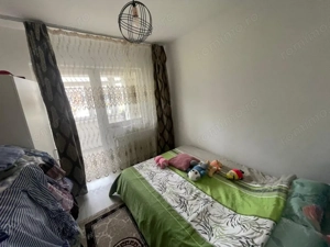 Apartament decomandat, 3 camere, 2 bai, 1 Mai - zona Pelendava - imagine 5