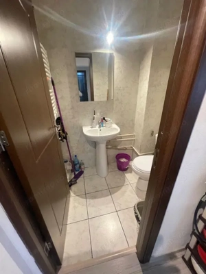 Apartament decomandat, 3 camere, 2 bai, 1 Mai - zona Pelendava - imagine 8