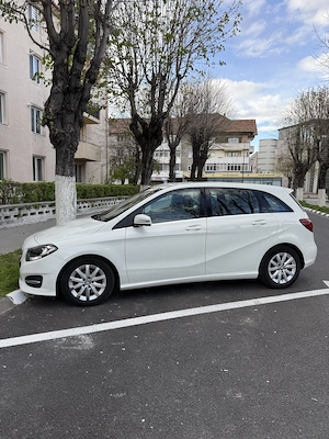 Mercedes Benz B180, automat, benzina, AC, senzori, impecabil, padele volan, incalzire scaune - imagine 6