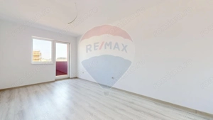 Apartament 3 Camere de Vânzare în Subcetate City 2, Sânpetru, Brașov - imagine 8