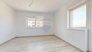 Apartament 3 Camere de Vânzare în Subcetate City 2, Sânpetru, Brașov - imagine 6