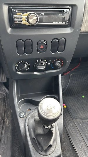 2 dacia sandero benzina și GPL  - imagine 7