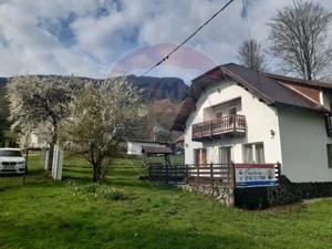 Casă / Vilă cu 7 camere   în zona Bran-Tohanita - imagine 3