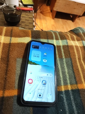 vand telefonul din imagine - imagine 2