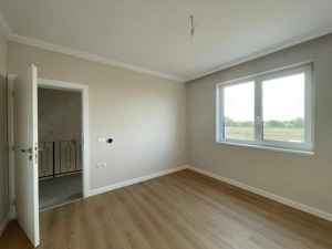 Duplex despărțit prin cameră tehnică cu 3 camere |Moșnița Nouă| - imagine 5